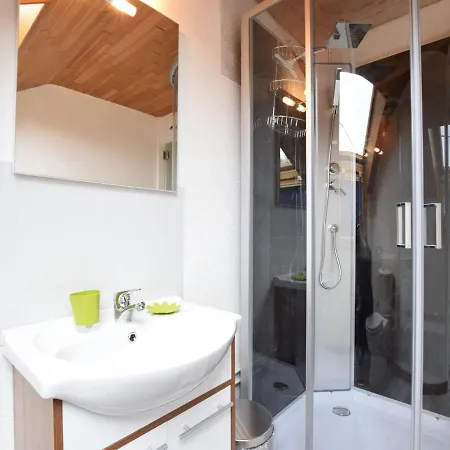 Daire Charming For Couples And Families